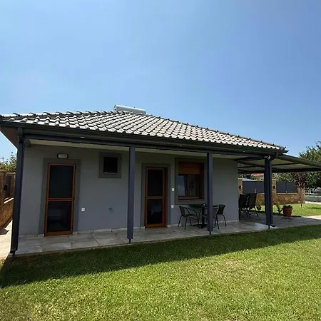 Apartment Victoria's Nea Plagia